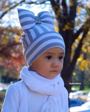 BigBowBow Beanie With Bow in Grey Stripe