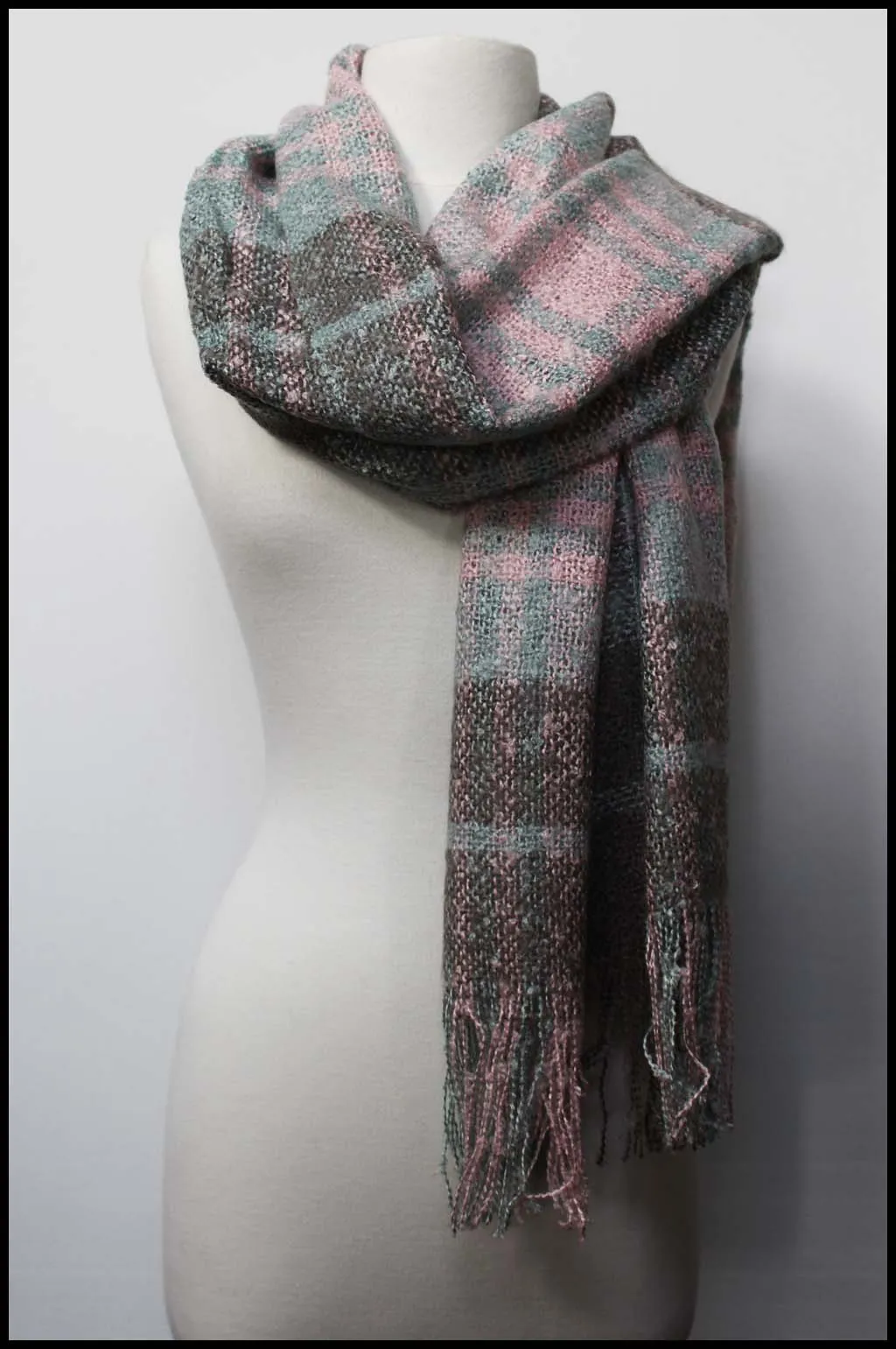 Check Pattern Blanket Scarf