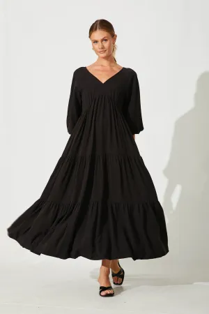 Effortless Maxi Dress In Black