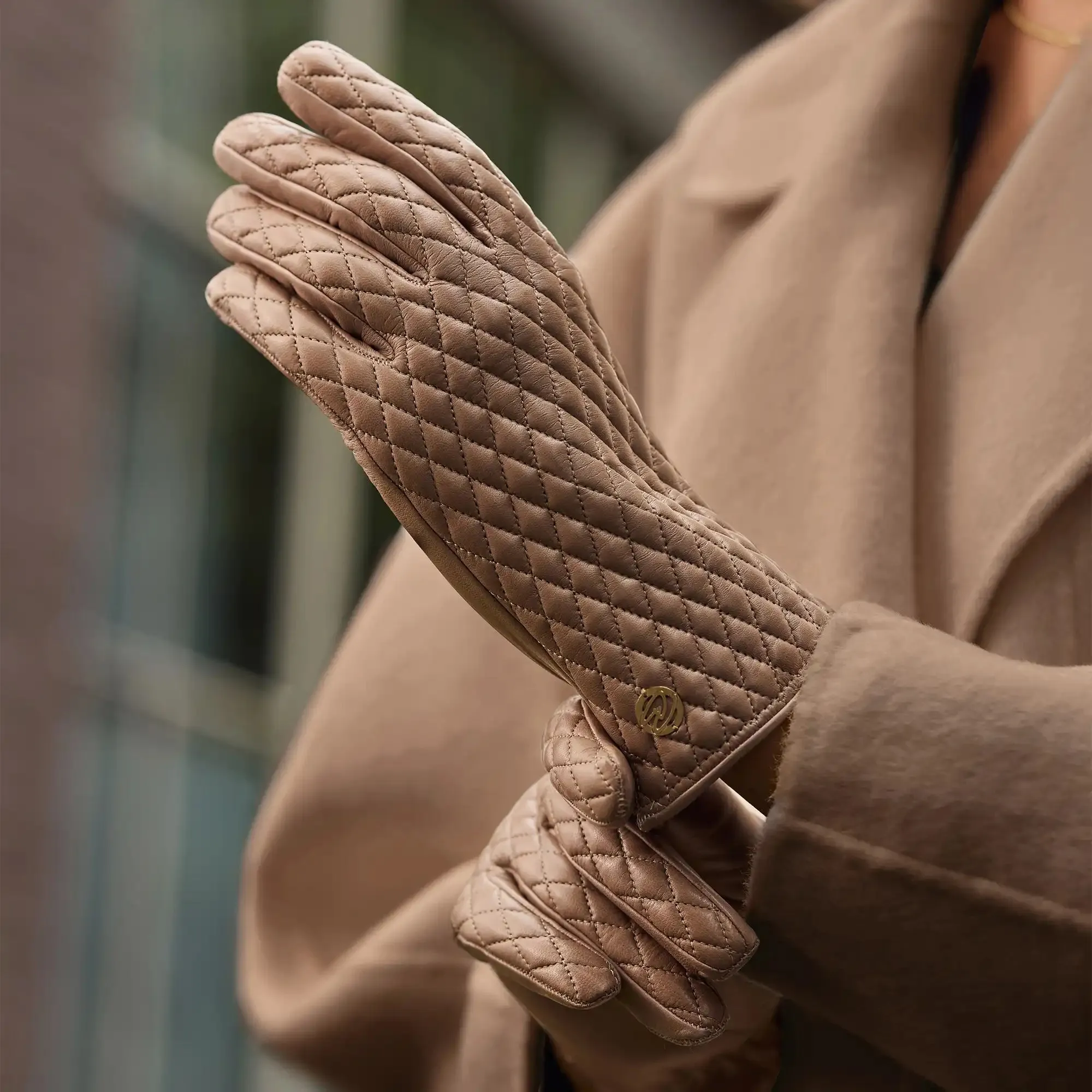 Honoré Rosette taupe goatskin leather gloves