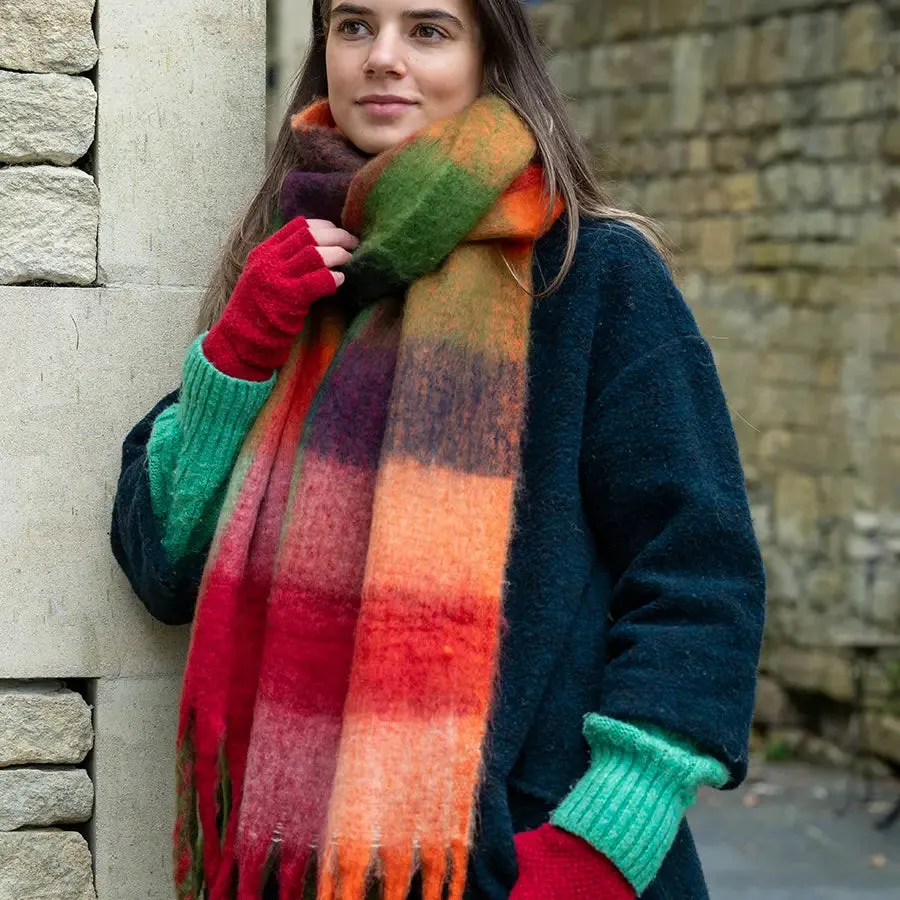 POM One Size Rust/Red Fluffy Checked Fringe Scarf